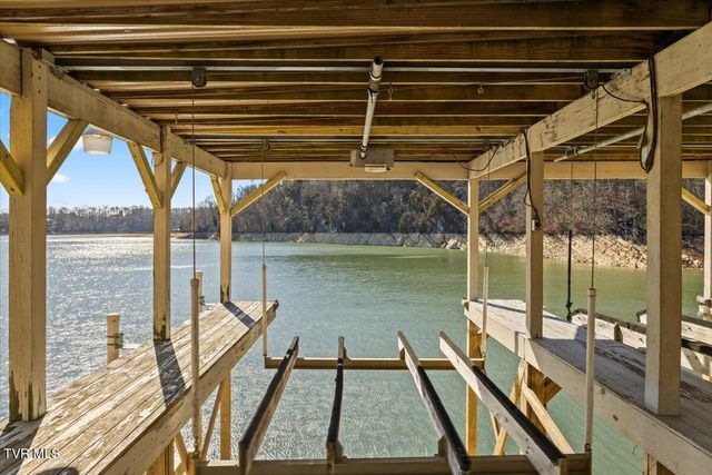 281 Sugar Hollow Trail, Piney Flats, TN 37686