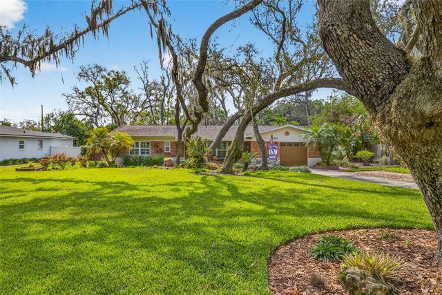 212 S LOCKMOOR AVENUE, Temple Terrace, FL 33617