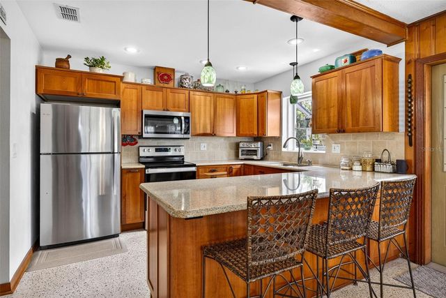 212 S LOCKMOOR AVENUE, Temple Terrace, FL 33617