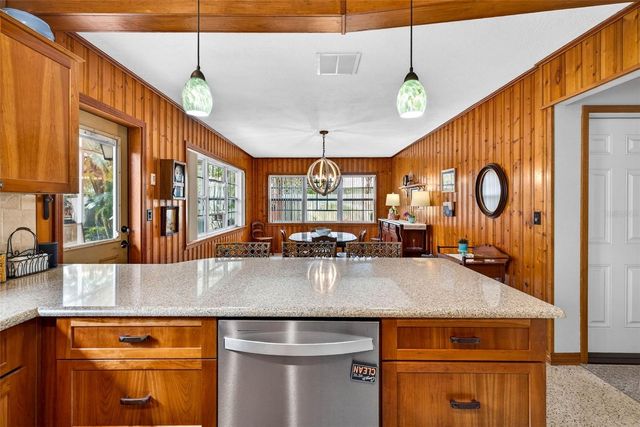 212 S LOCKMOOR AVENUE, Temple Terrace, FL 33617