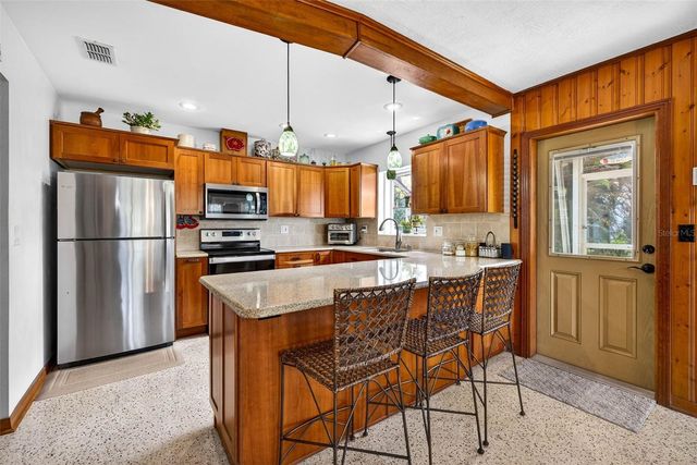 212 S LOCKMOOR AVENUE, Temple Terrace, FL 33617