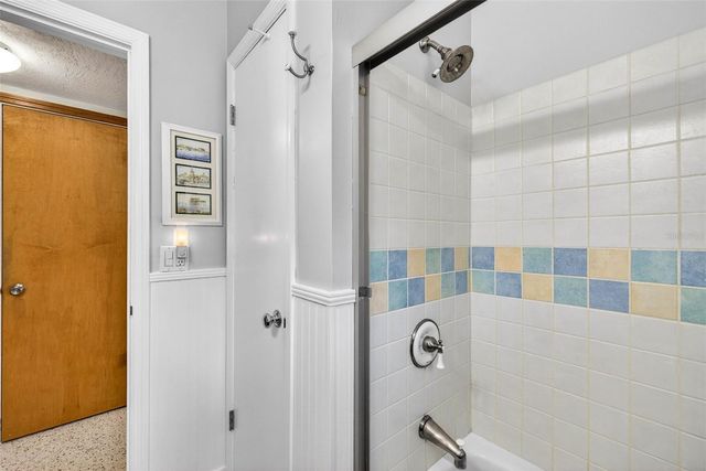 212 S LOCKMOOR AVENUE, Temple Terrace, FL 33617