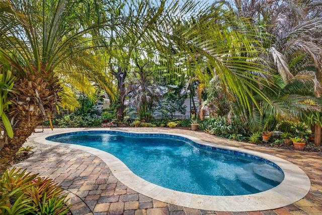 212 S LOCKMOOR AVENUE, Temple Terrace, FL 33617