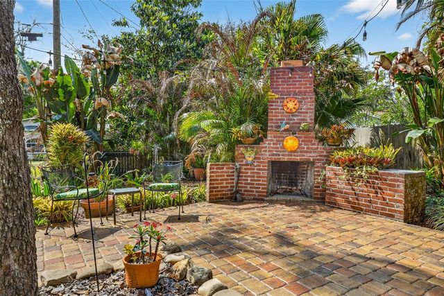 212 S LOCKMOOR AVENUE, Temple Terrace, FL 33617