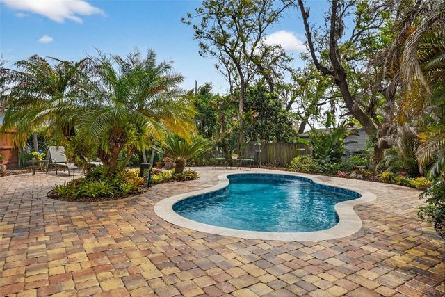 212 S LOCKMOOR AVENUE, Temple Terrace, FL 33617