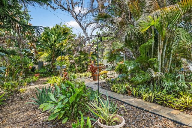 212 S LOCKMOOR AVENUE, Temple Terrace, FL 33617