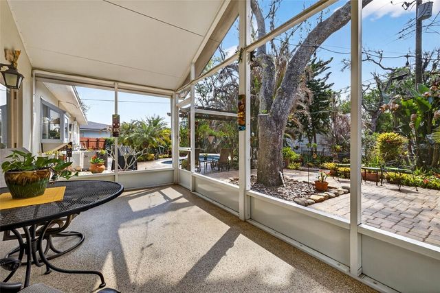 212 S LOCKMOOR AVENUE, Temple Terrace, FL 33617