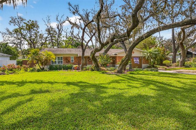 212 S LOCKMOOR AVENUE, Temple Terrace, FL 33617