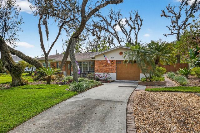 212 S LOCKMOOR AVENUE, Temple Terrace, FL 33617