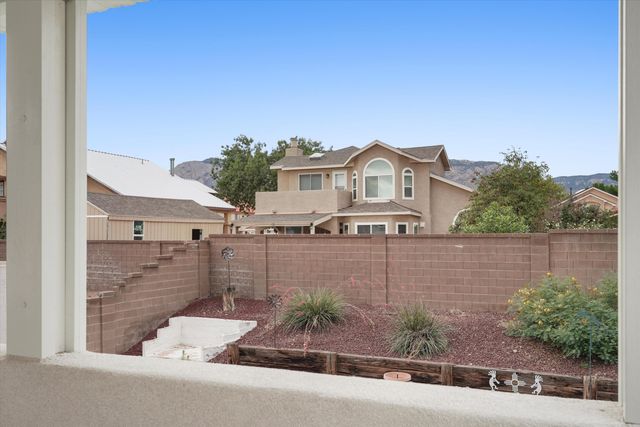 8416 Gordon Snidow Court NE, Albuquerque, NM 87122