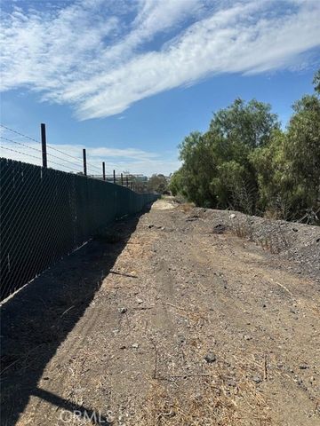 35 0 7207-021-35, Signal Hill, CA 90755