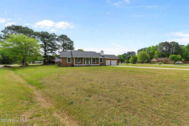 201 Wyatt Drive, Goldsboro, NC 27534