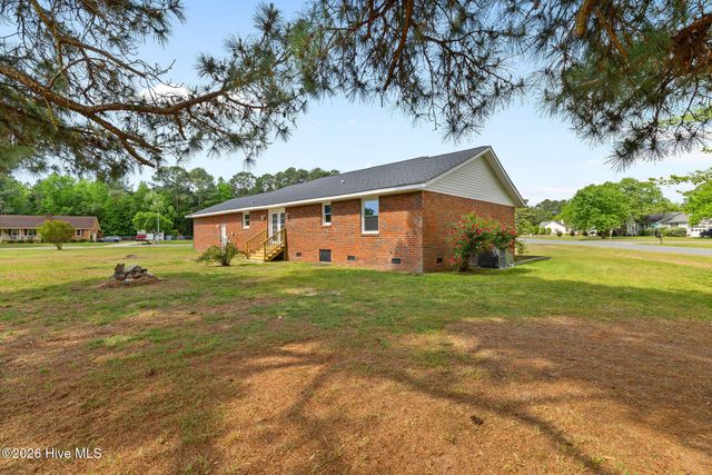201 Wyatt Drive, Goldsboro, NC 27534