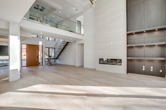 1815 magic valley Lane, Cedar Hill, TX 75104