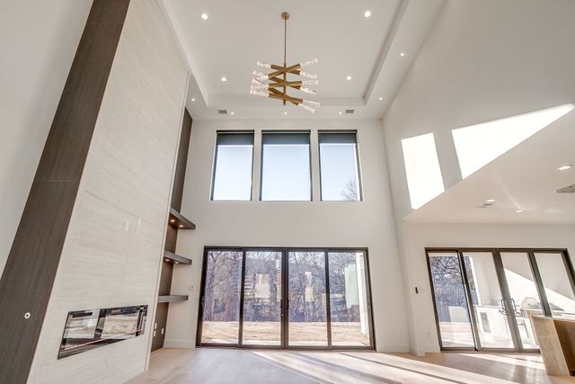 1815 magic valley Lane, Cedar Hill, TX 75104