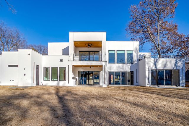 1815 magic valley Lane, Cedar Hill, TX 75104