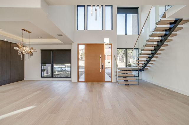 1815 magic valley Lane, Cedar Hill, TX 75104