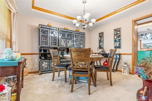 803 Collins Pond Drive, Ravenna, OH 44266