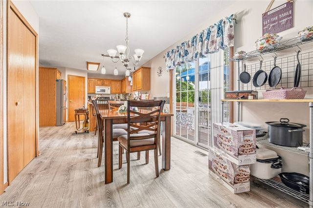 803 Collins Pond Drive, Ravenna, OH 44266