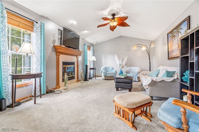 803 Collins Pond Drive, Ravenna, OH 44266