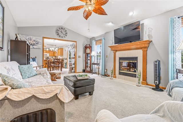 803 Collins Pond Drive, Ravenna, OH 44266