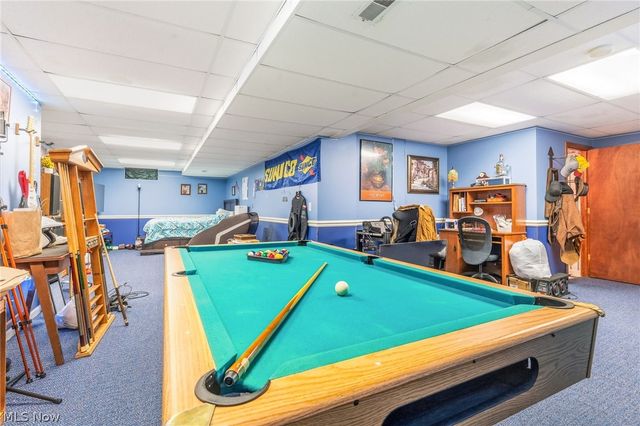 803 Collins Pond Drive, Ravenna, OH 44266