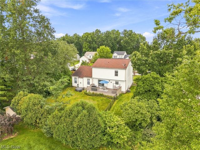 803 Collins Pond Drive, Ravenna, OH 44266