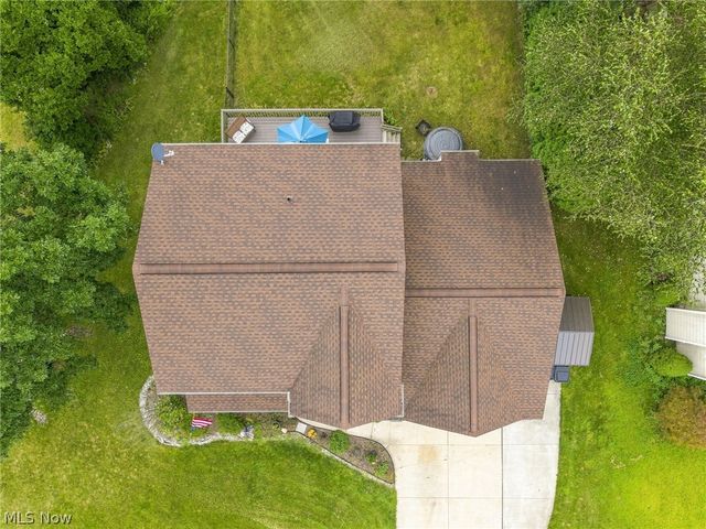 803 Collins Pond Drive, Ravenna, OH 44266
