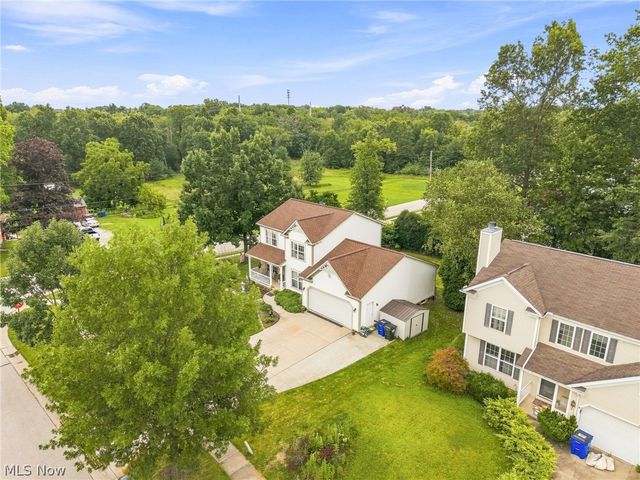 803 Collins Pond Drive, Ravenna, OH 44266