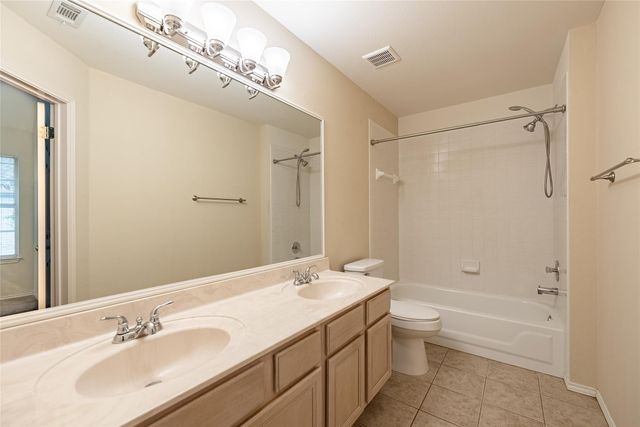 1504 Parkwood DR, Leander, TX 78641