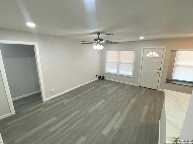 5526 Ghost Hawk, San Antonio, TX 78242