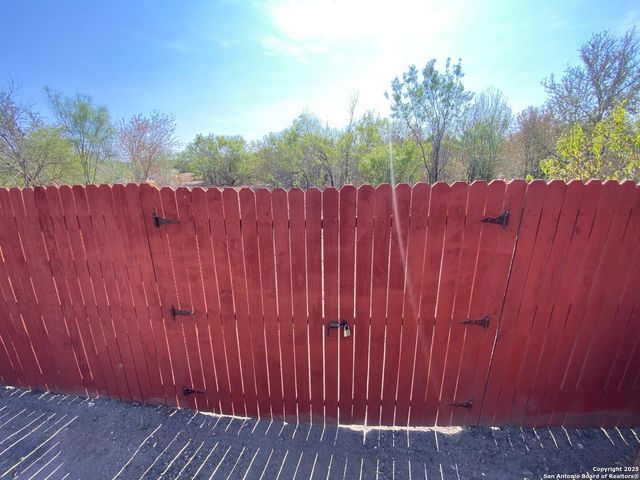 5526 Ghost Hawk, San Antonio, TX 78242