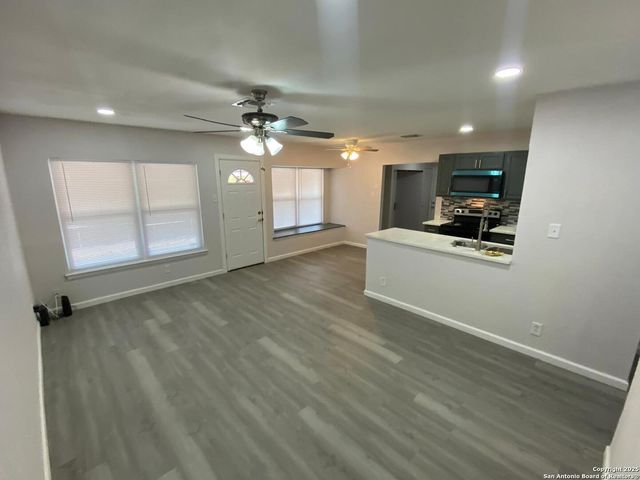 5526 Ghost Hawk, San Antonio, TX 78242