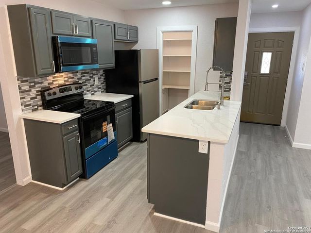 5526 Ghost Hawk, San Antonio, TX 78242