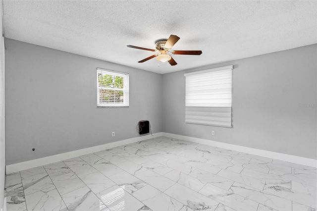 212 W 131ST AVENUE, Tampa, FL 33612