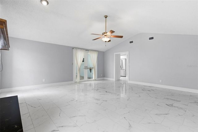 212 W 131ST AVENUE, Tampa, FL 33612