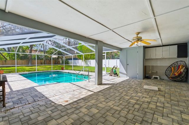 212 W 131ST AVENUE, Tampa, FL 33612