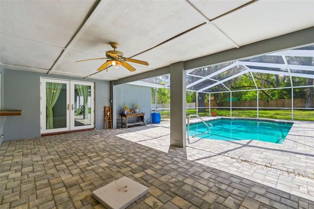 212 W 131ST AVENUE, Tampa, FL 33612