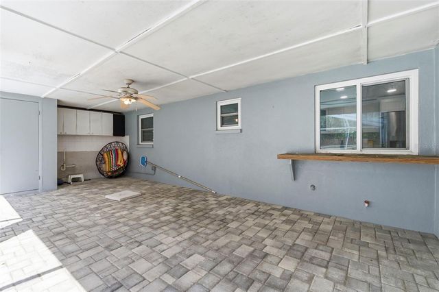 212 W 131ST AVENUE, Tampa, FL 33612