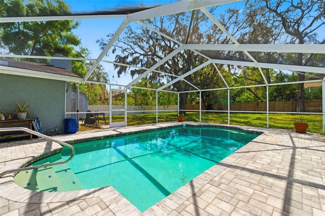 212 W 131ST AVENUE, Tampa, FL 33612