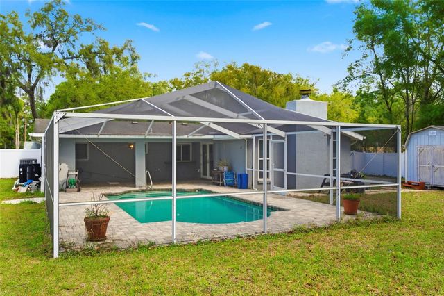 212 W 131ST AVENUE, Tampa, FL 33612