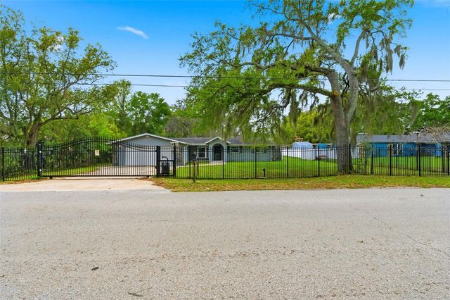 212 W 131ST AVENUE, Tampa, FL 33612