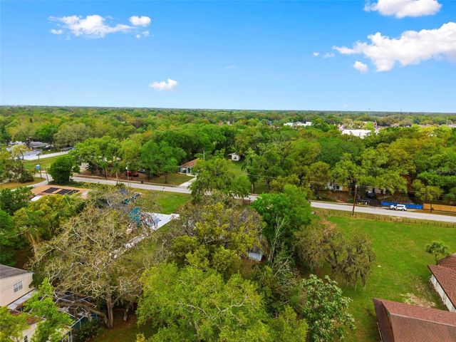 212 W 131ST AVENUE, Tampa, FL 33612