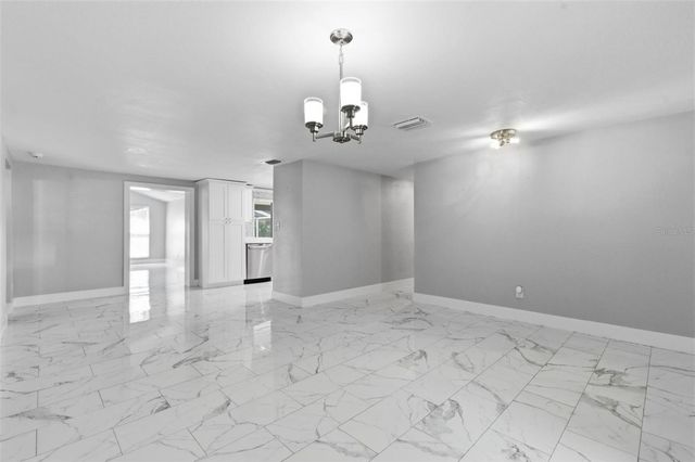 212 W 131ST AVENUE, Tampa, FL 33612