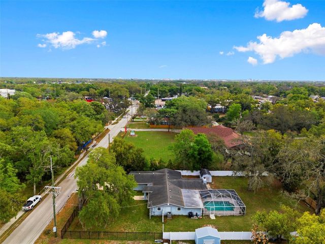 212 W 131ST AVENUE, Tampa, FL 33612