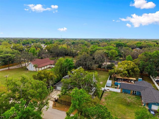 212 W 131ST AVENUE, Tampa, FL 33612