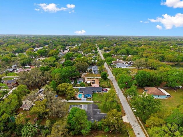 212 W 131ST AVENUE, Tampa, FL 33612