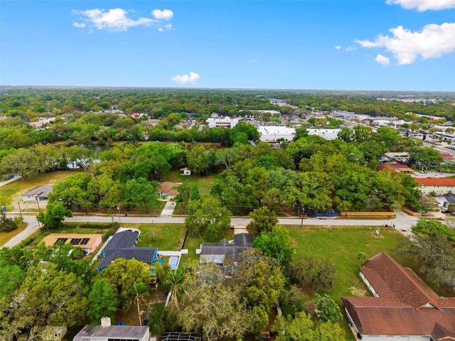 212 W 131ST AVENUE, Tampa, FL 33612