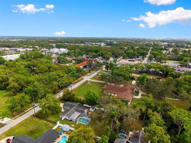 212 W 131ST AVENUE, Tampa, FL 33612