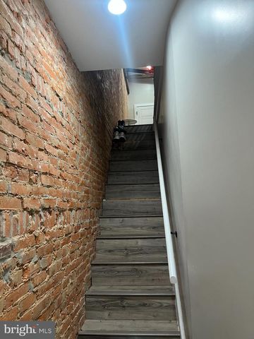 18 W LIBERTY ST, Lancaster, PA 17603